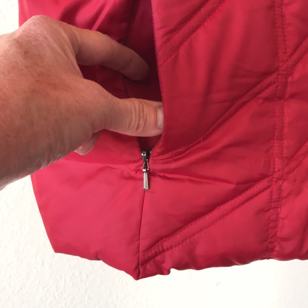 Eddie Bauer Premium Goose Down Puffer Vest - Picture 8 of 15